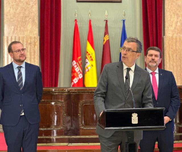 Murcia reconoce la labor de cuatro miembros del Servicio de Extinción de Incendios y Salvamento recientemente jubilados - 2, Foto 2