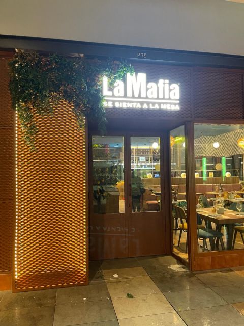 La Mafia se sienta a la mesa abre su nuevo restaurante en Thader - 2, Foto 2