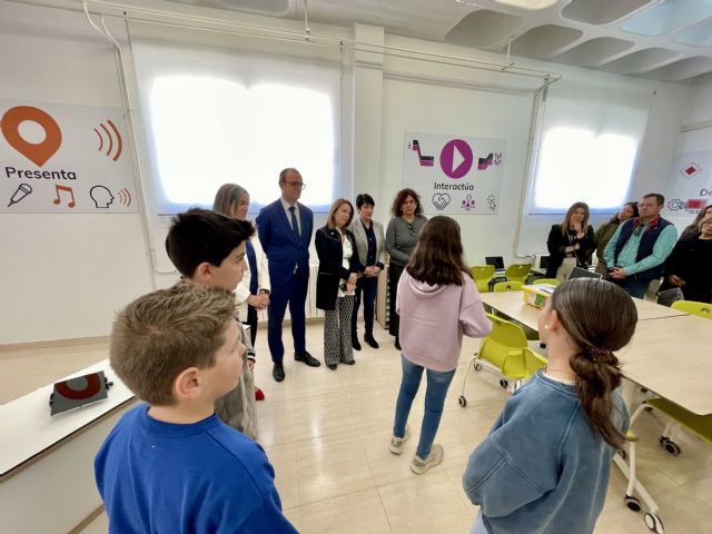 Alumnado y docentes del CEIP Ángel Zapata de Torreagüera adquirirán competencias en tecnologías digitales gracias a su nueva Aula del Futuro - 3, Foto 3