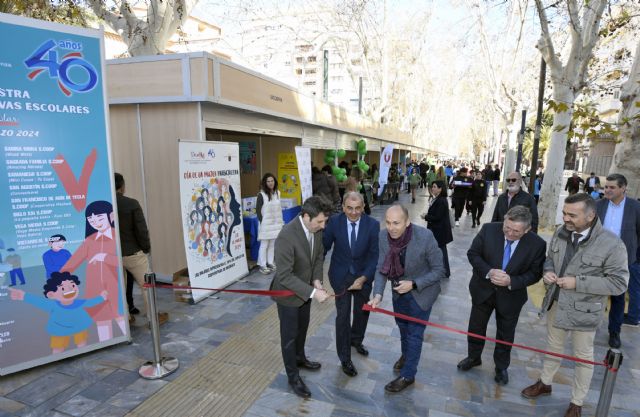 Ucoerm retoma su Feria y Muestra de Cooperativas Escolares con la celebración de la quinta edición en el paseo Alfonso X de Murcia - 1, Foto 1