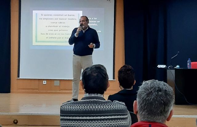 El coach José Pomares imparte una charla motivacional organizada por ASECOM - 1, Foto 1