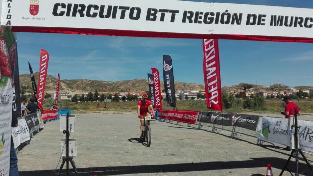 Francisco Cánovas, del CC Santa Eulalia, finaliza 3° m45 en la general final del circuito btt montañas alicantinas, Foto 6