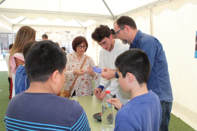 Alumnos del IES Rambla de Nogalte y CEIP Sagrado Corazón participan en el proyecto Monitores de la Ciencia - 1, Foto 1