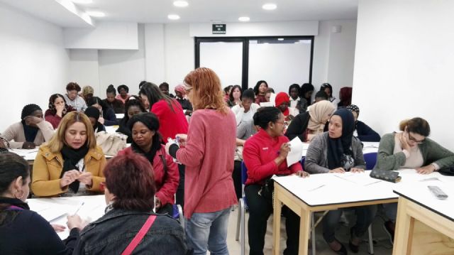 Cerca de 40 personas reciben formación en el Centro de Empleo de la Fundación Jesús Abandonado para su incorporación laboral inmediata - 1, Foto 1