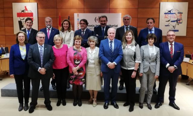 Salud reclama reducir el plazo de revisión del Plan de Terapias CAR para que Murcia entre en la red nacional de centros de referencia - 1, Foto 1