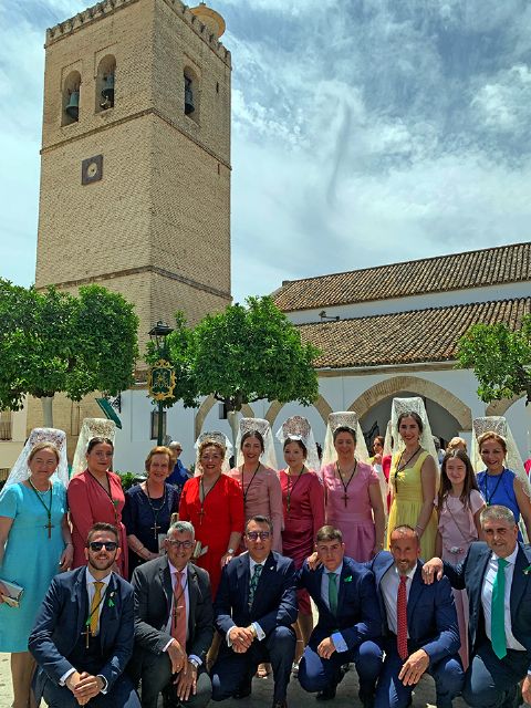 Religión . Sevilla . En la Iglesia Parroquial de Sta. María de la Asunción de la localidad Ilipense, celebra la XXVI Exaltación de la Santa Cruz - 3, Foto 3