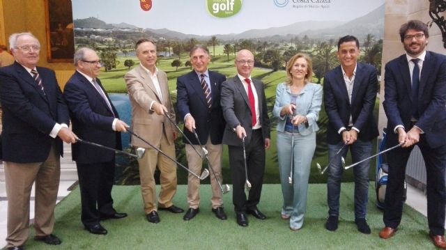 Turismo presenta un estudio que sitúa a la industria del golf como motor económico y generador de empleo estable en la Región - 1, Foto 1