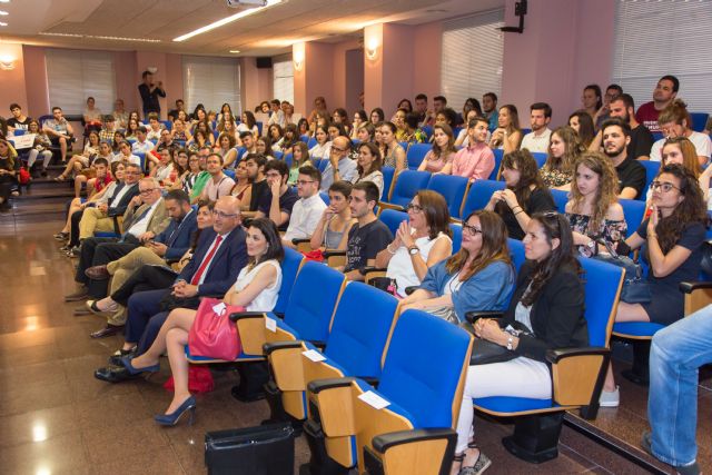 UMU entregó los premios de los concursos Santander Ingenio y de Relato Corto Thader a sus estudiantes de movilidad - 2, Foto 2