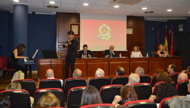 El Colegio homenajea a Felipe Ortega poniendo su nombre a la biblioteca - 2, Foto 2