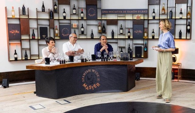 Diez de los 1.100 aspirantes a Spanish Wine Master se preparan para la final - 1, Foto 1