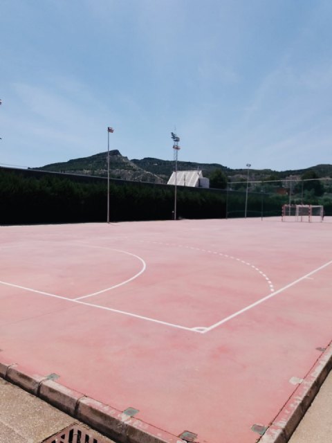 El Ayuntamiento de Cieza presenta el proyecto de cubrimiento de una pista del polideportivo municipal a las subvenciones para instalaciones deportivas de la CARM - 1, Foto 1