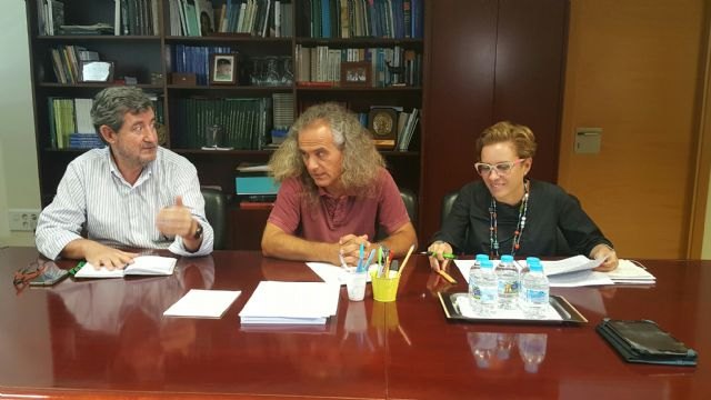 Medio Ambiente firma un convenio con ANSE para el marcaje y mejora de hábitats de aves marinas acuáticas en las islas de la Región - 1, Foto 1