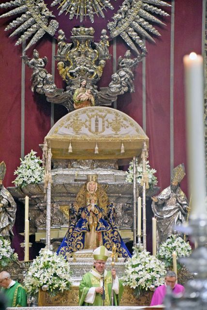 Monseñor José Ángel Saiz Meneses, arzobispo de Sevilla, está predicando este año 2022 la solemne y devota novena en honor a Nuestra Señora de los Reyes - 5, Foto 5