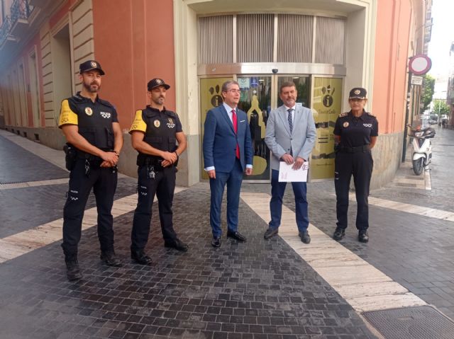 El Ayuntamiento recupera la Policía Turística para mejorar la atención a los visitantes - 2, Foto 2