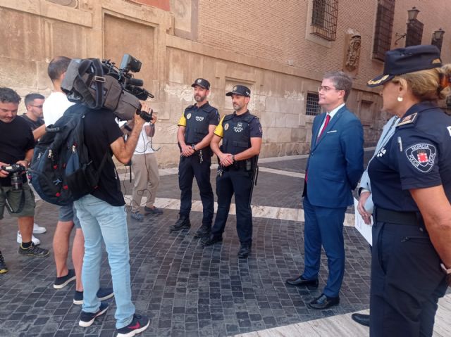 El Ayuntamiento recupera la Policía Turística para mejorar la atención a los visitantes - 4, Foto 4