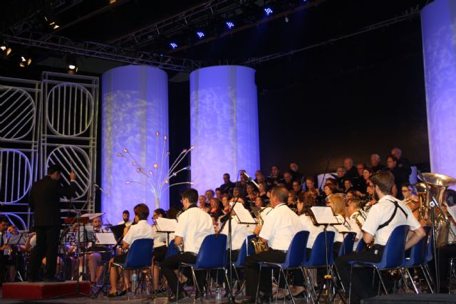 La magia del cine inunda la Sala Camelot en el concierto del Coro 'Ciudad de Cehegín' y la Sociedad Musical - 1, Foto 1