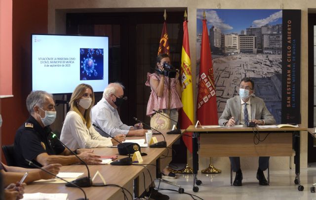 El Ayuntamiento refuerza la vigilancia en cuarentenas y botellones - 2, Foto 2