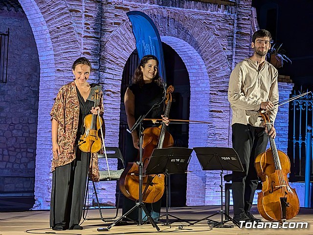 Cuerdas, música y naturaleza. “Ayres Extemporae” deslumbra en el ECOS Festival de Sierra Espuña, Foto 8