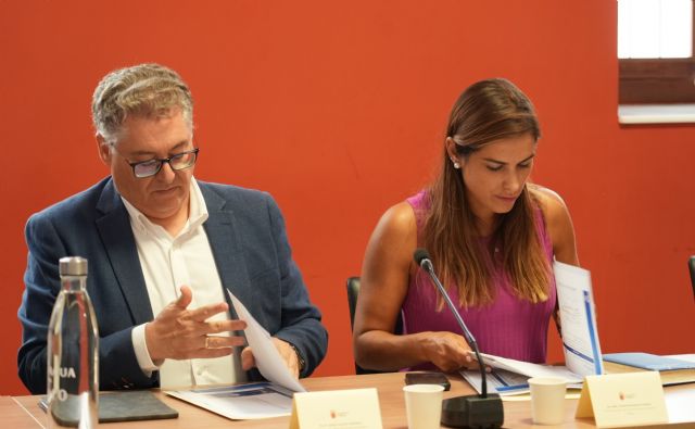 El PSOE denuncia que un nuevo colapso del colector de Miguel Induráin prolongará las obras y los problemas de movilidad para miles de vecinos El PSOE denuncia que un nuevo colapso del colector de Miguel Induráin prolongará las obras y los problemas de movilidad para miles de vecinos