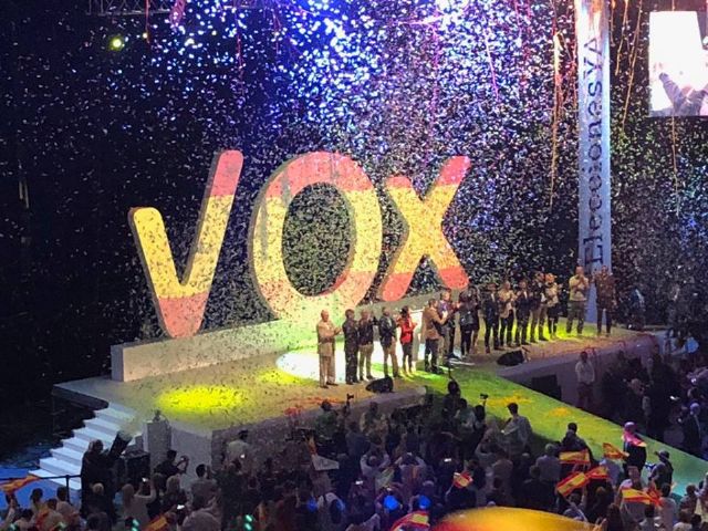 VOX Murcia contempla el éxito rotundo de Vistalegre, Madrid - 3, Foto 3