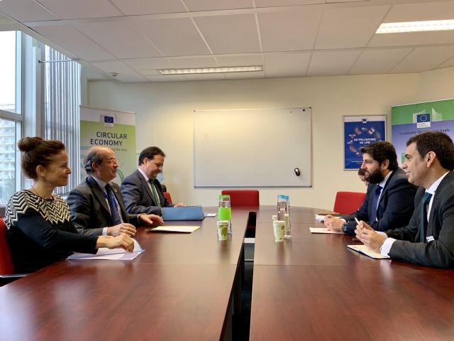 López Miras pide la implicación de la Unión Europea para recuperar el Mar Menor tras los daños sufridos por la gota fría - 2, Foto 2