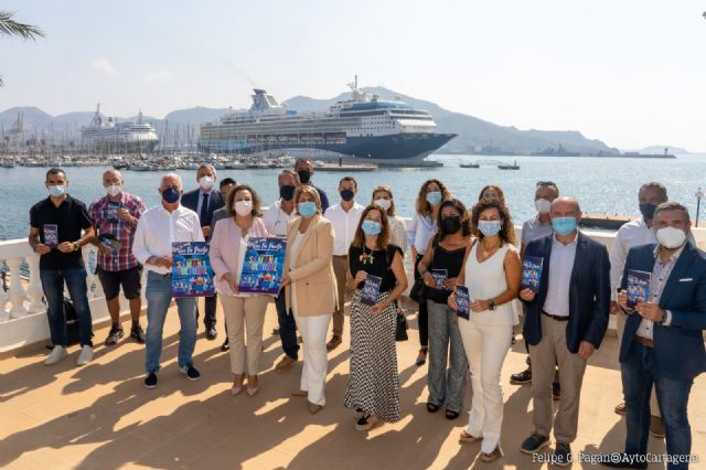 Veinte embarcaciones de remo compiten este sábado en la regata solidaria del puerto de Cartagena - 1, Foto 1