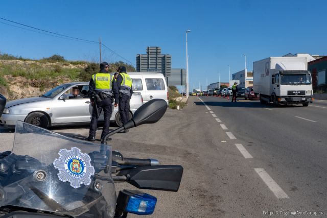 Camiones y autobuses serán objeto de vigilancia en la nueva campaña de la DGT en la que participa la Policía Local - 1, Foto 1