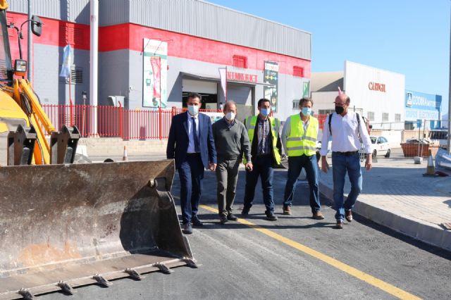 La nueva rotonda de acceso al campus de Espinardo se abrirá al tráfico el próximo 11 de noviembre - 1, Foto 1