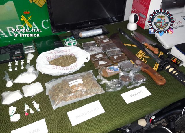 La Guardia Civil y la Policía Local de Jumilla desmantelan tres 'supermercados de droga' en varios inmuebles de la localidad - 2, Foto 2