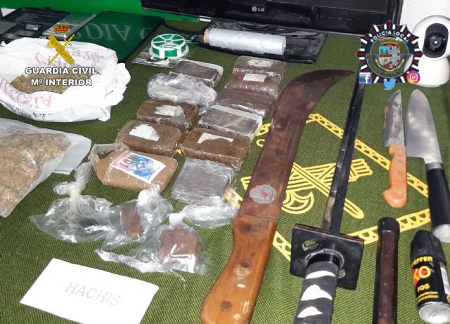 La Guardia Civil y la Policía Local de Jumilla desmantelan tres 'supermercados de droga' en varios inmuebles de la localidad - 3, Foto 3