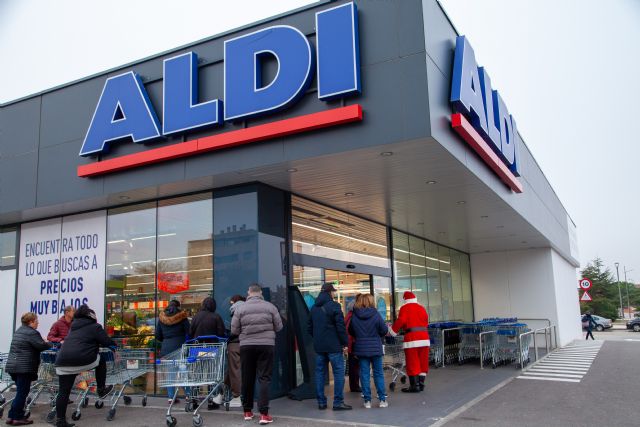 Furor y colas en el lanzamiento de los juguetes de ALDI en Murcia para conseguir los regalos más buscados - 1, Foto 1