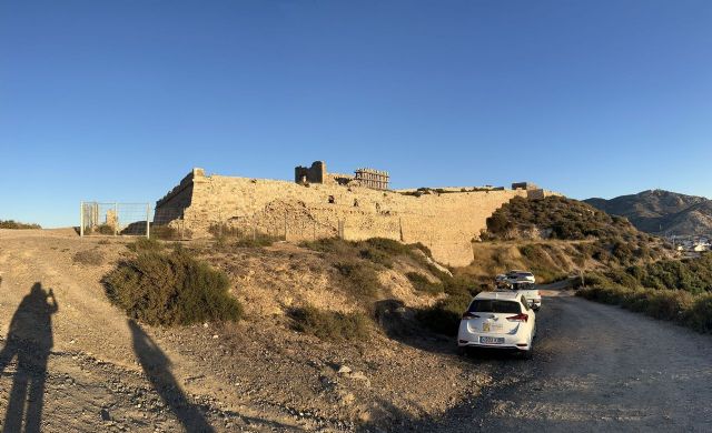 MC pone a la vista la dejadez y el abandono del Castillo de los Moros por parte del Gobierno local - 2, Foto 2