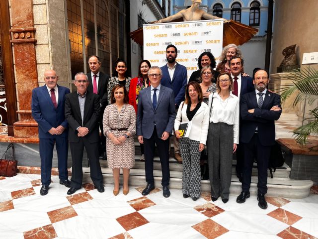 Salud participa en la entrega de los Premios de Radiología, que reconocen al Morales Meseguer como mejor servicio de esta especialidad en 2023 - 1, Foto 1