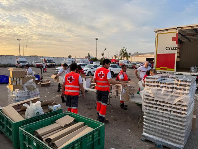 53 personas voluntarias procedentes de la Región de Murcia ya se han incorporado al dispositivo de Cruz Roja por la DANA en Valencia - 2, Foto 2