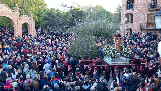 Totana recibe a su Patrona, Santa Eulalia de Mérida, en una bajada llena de devoción y buen ambiente; cuya romería ha sido de las más participativas de los últimos años, Foto 2