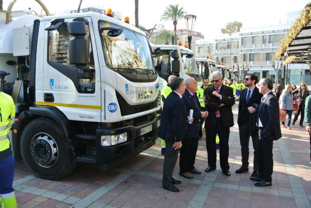 Doce nuevos vehículos permitirán actuar con mayor rapidez y eficacia en la limpieza de imbornales y de la red de saneamiento - 1, Foto 1