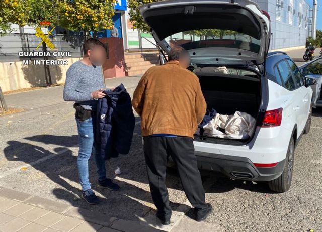 La Guardia Civil detiene a dos jóvenes por la comisión de varios robos y extorsiones en Cieza y Abarán - 3, Foto 3