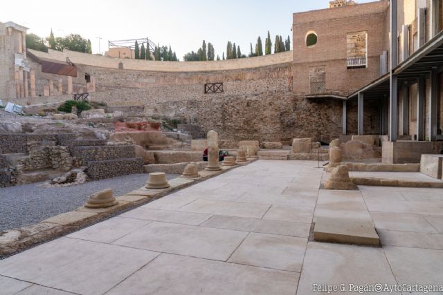 Comienzan las visitas guiadas al pórtico del Museo del Teatro Romano de Cartagena - 1, Foto 1