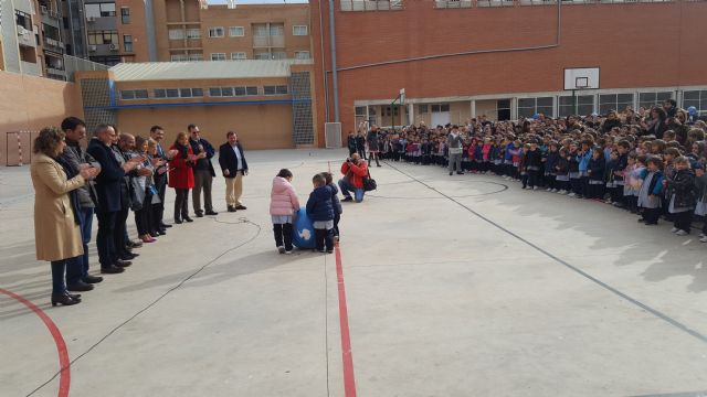 La consejera de Educación resalta la importancia de despertar vocaciones científicas en los centros - 2, Foto 2