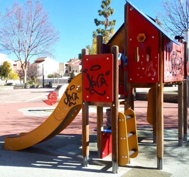 La Policía Local de Caravaca identifica a los supuestos autores de pintadas indiscriminadas en la vía pública - 5, Foto 5