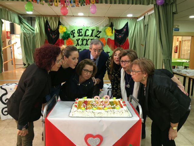 El Centro de Personas Mayores de San Javier celebra su 33 cumpleaños - 1, Foto 1