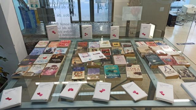 La Red Municipal de Bibliotecas de Lorca pone en marcha la iniciativa Una cita a ciegas con la lectura con motivo del Día de San Valentín - 1, Foto 1