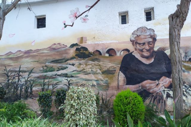 Perín homenajea a la mujer rural con un mural - 1, Foto 1