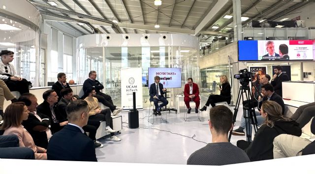 El consejero de Empresa participa en la X edición de las charlas Decyde Talks en la UCAM HiTech - 1, Foto 1