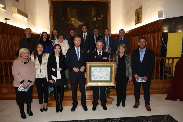 Alfonso Navarro recibe el título de Hijo Predilecto de Caravaca tras su dilatada carrera profesional en la Policía Nacional - 2, Foto 2