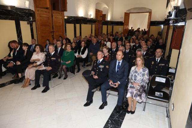 Alfonso Navarro recibe el título de Hijo Predilecto de Caravaca tras su dilatada carrera profesional en la Policía Nacional - 4, Foto 4