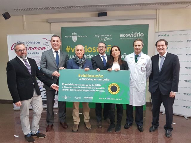 La colaboración de los murcianos reciclando vidrio permitirá decorar el Hospital Infantil Virgen de la Arrixaca - 1, Foto 1