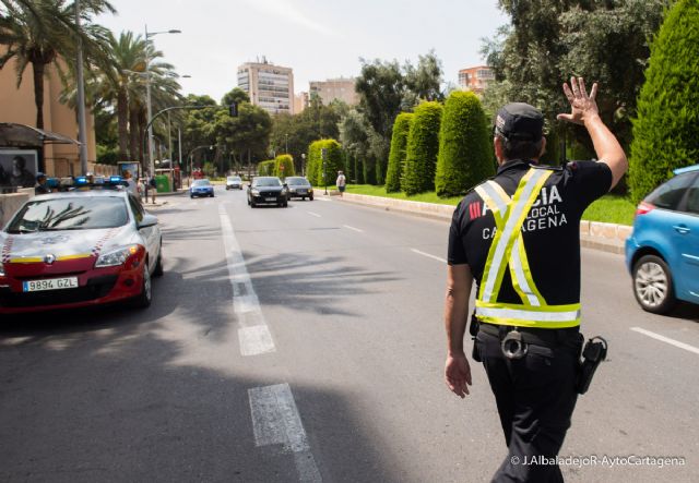 La Policia Local de Cartagena efectuara una campaña de control de cinturones de seguridad y sistemas de retencion infantil - 1, Foto 1