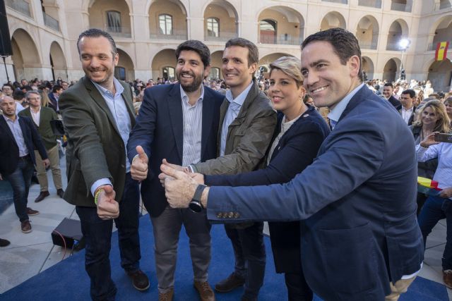 López Miras: El 28 de abril nos jugamos la unidad de España y el futuro de la Región, y Pablo Casado es la mejor opción - 2, Foto 2