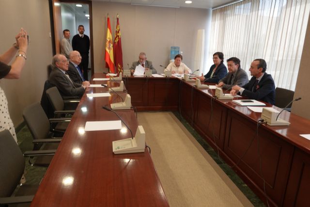 La Asamblea Regional constituye las comisiones mixtas con la Real Academia de Medicina y Cirugía y la Fundación Centro de Estudios Históricos e Investigaciones Locales - 2, Foto 2